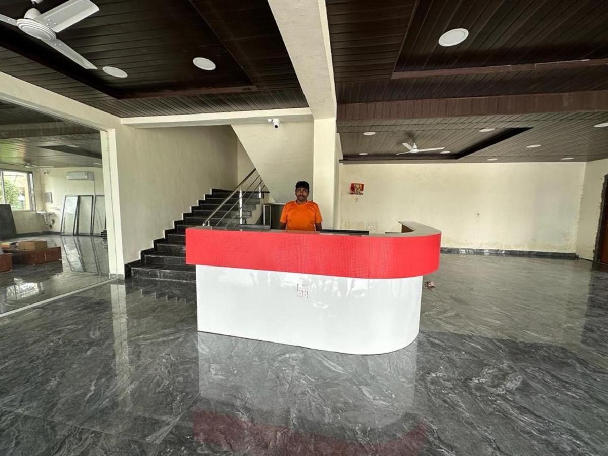 Hotel Sandesh Palace Lonavala Eksteriør billede